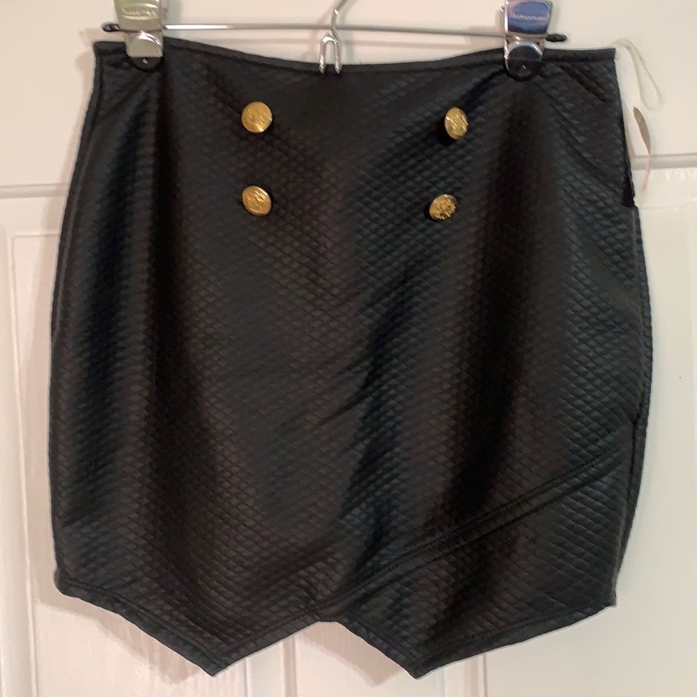 Junior size skirt - brand new